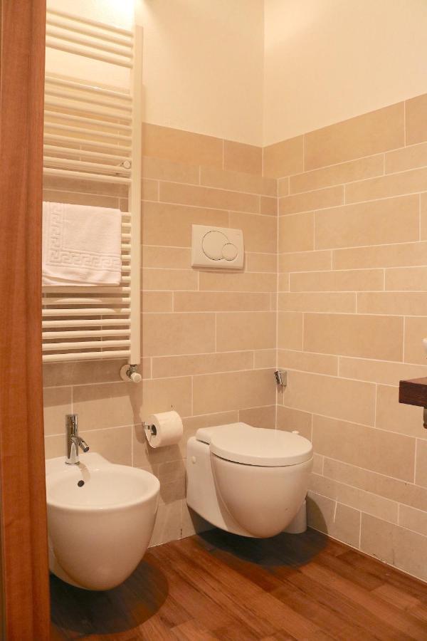 Charming Apartment In The Navigli District - 4 People Milan Extérieur photo