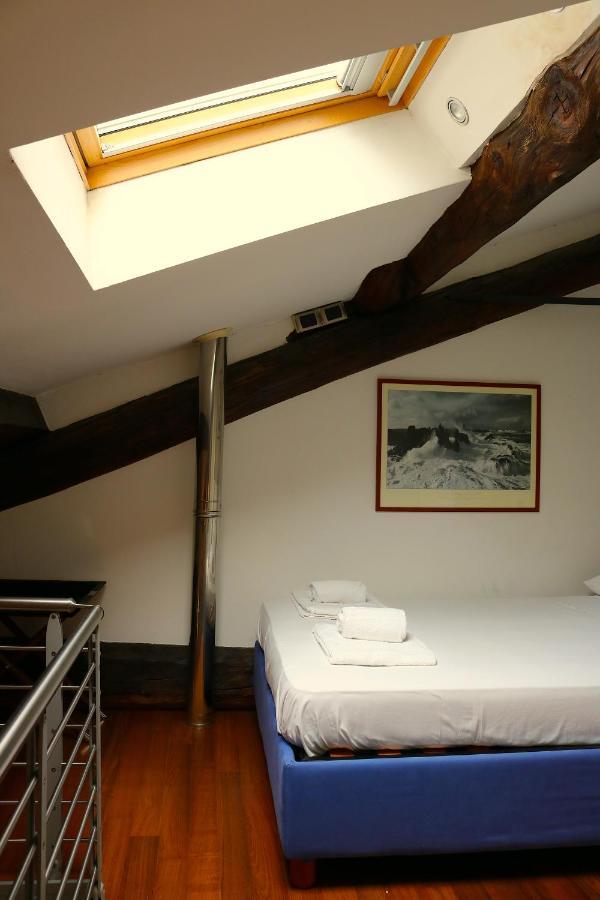 Charming Apartment In The Navigli District - 4 People Milan Extérieur photo